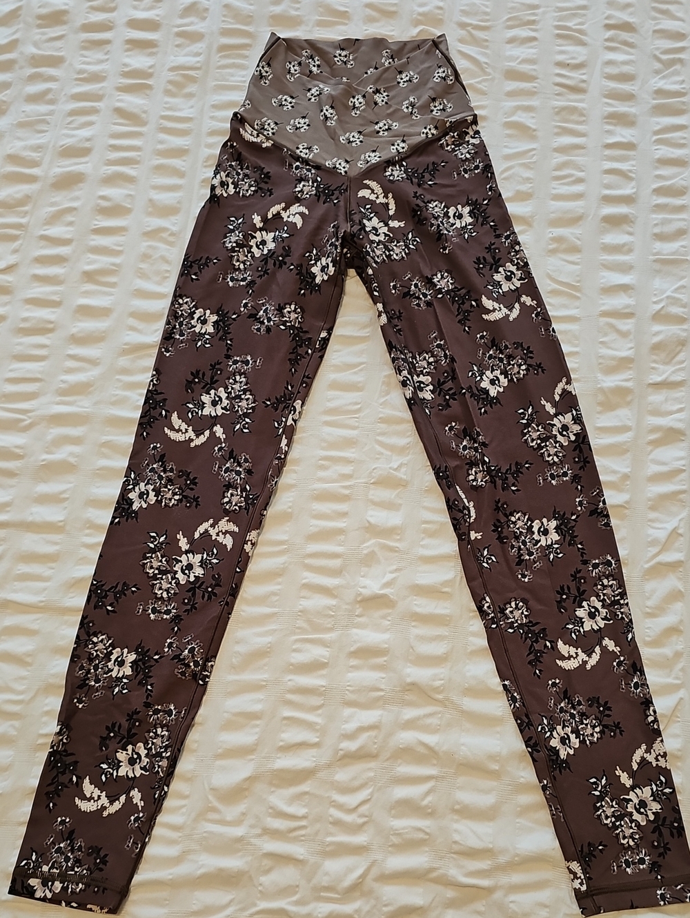 Offline by Aerie Size XS Brown & Light Brown Waist Floral High-Rise 7/8 Leggings